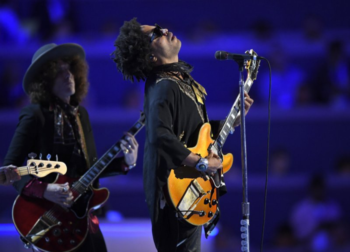 Rocker Lenny Kravitz looks back to when he found his voice
