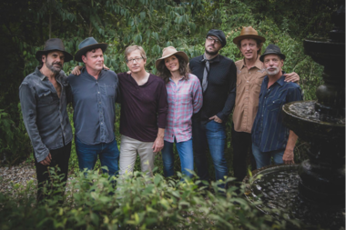 Edie Brickell & New Bohemians' Tripwire Debuts Today; Check Out the Video Here