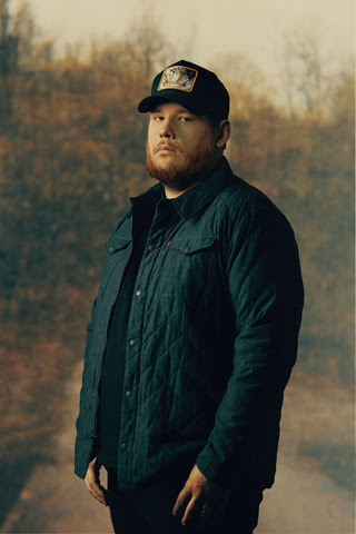 Luke Combs’ “Fast Car” remains #1 on Billboard Hot Country Songs chart for second-consecutive week, 17th week in Billboard Hot 100 top 5
