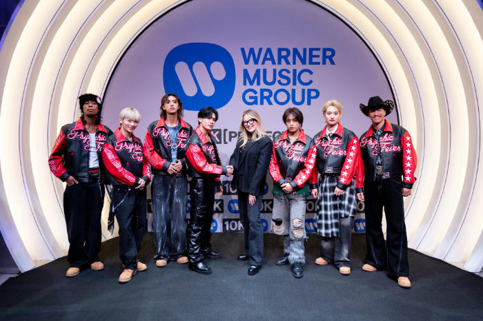 Japanese Group PSYCHIC FEVER Soars onto The Global Stage, Signing Deal with Warner Music Group